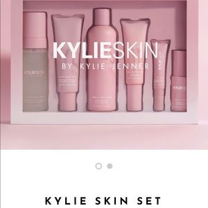 Kylie Skin Care Set